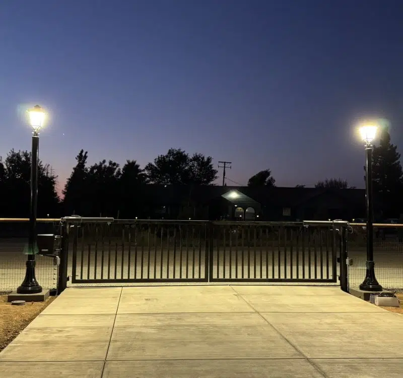 Mllg Ya Led Ptd 60 Cc 60w 4000k Outdoor Post Top Light Installation