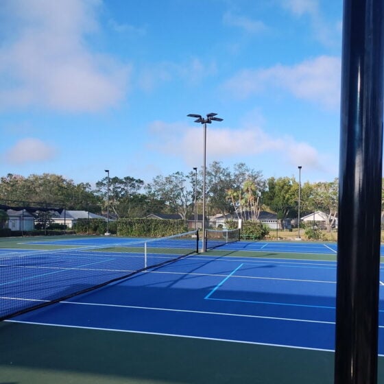 300 Watt LED Shoebox Area Light: tennis court installation