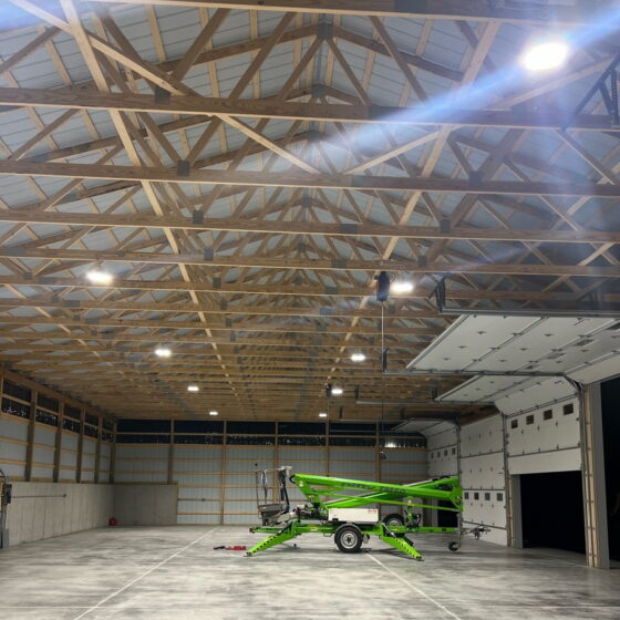 100 / 120 / 150 / 200 Watt Adjustable UFO LED High Bay: installation view
