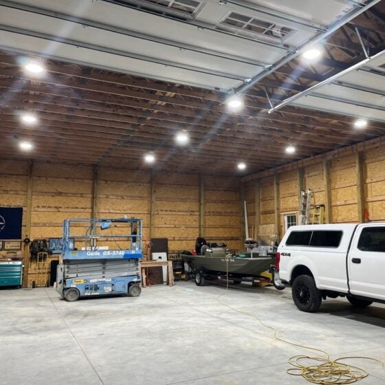 100 / 120 / 150 / 200 Watt Adjustable UFO LED High Bay: pole barn lighting