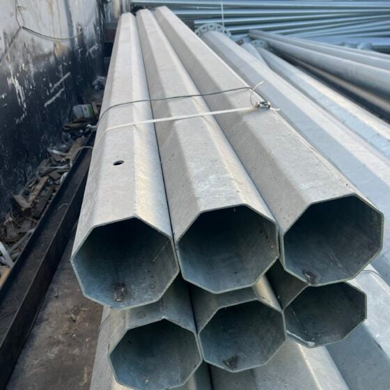 60 Foot Stadium Light Pole: close-up of top sections