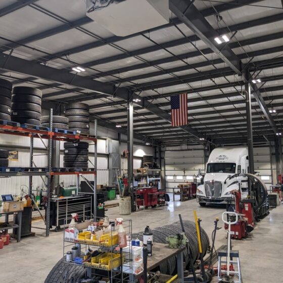 155 / 180 / 210 Wattage Adjustable High Bay Linear: installation view
