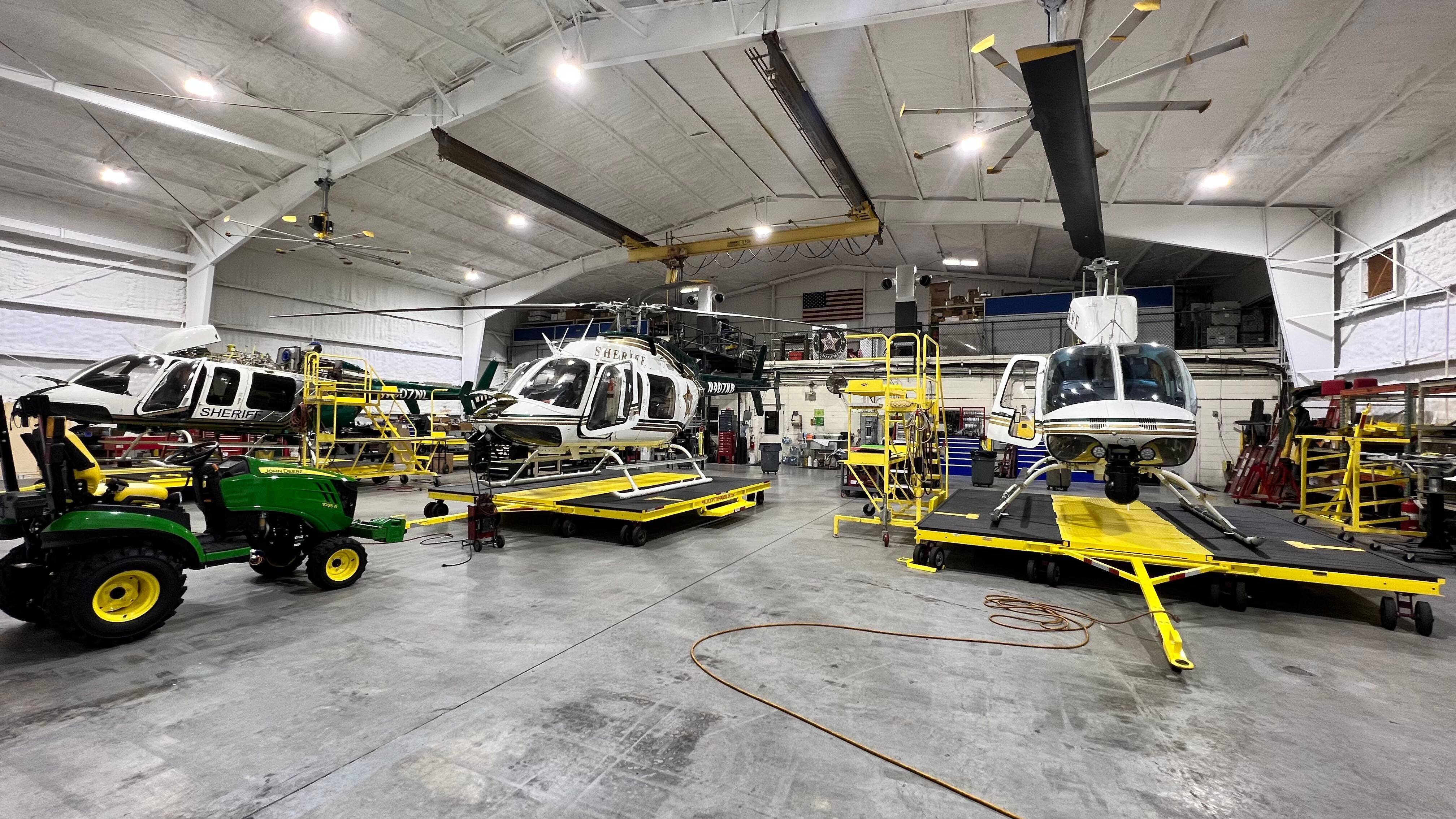 After Photo Aircraft Hangar Orange County Sheriffs Office Mllg Led Hbho 240 5 120 And Mllg Led T8ho 4 18w 5000 F